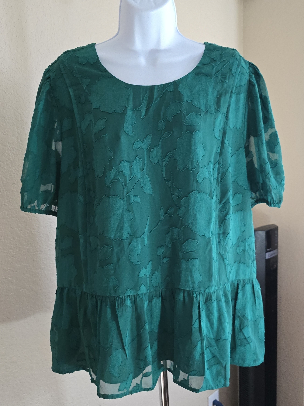 Daniel Rainn Emerald Green Floral Peplum Blouse